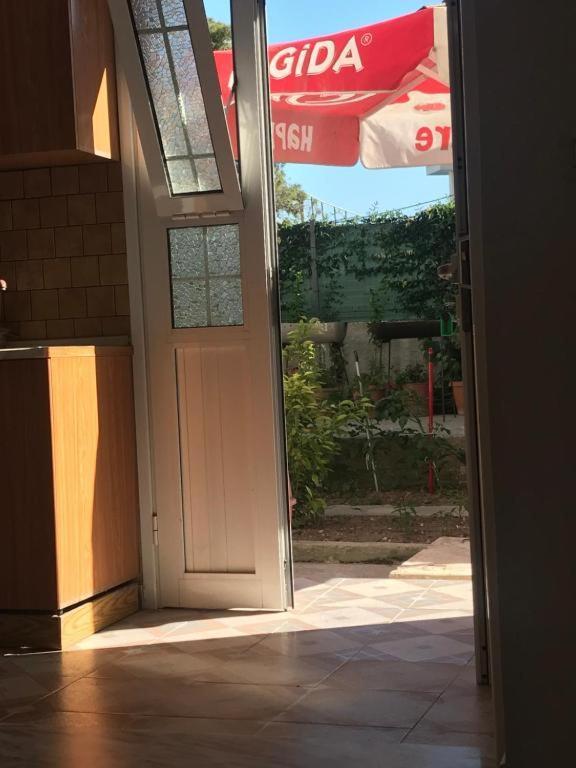 ホテル Colombo Vlorë エクステリア 写真